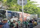 Pelantikan Anggota DPR-DPD RI, Jalan Komplek Parlemen Macet